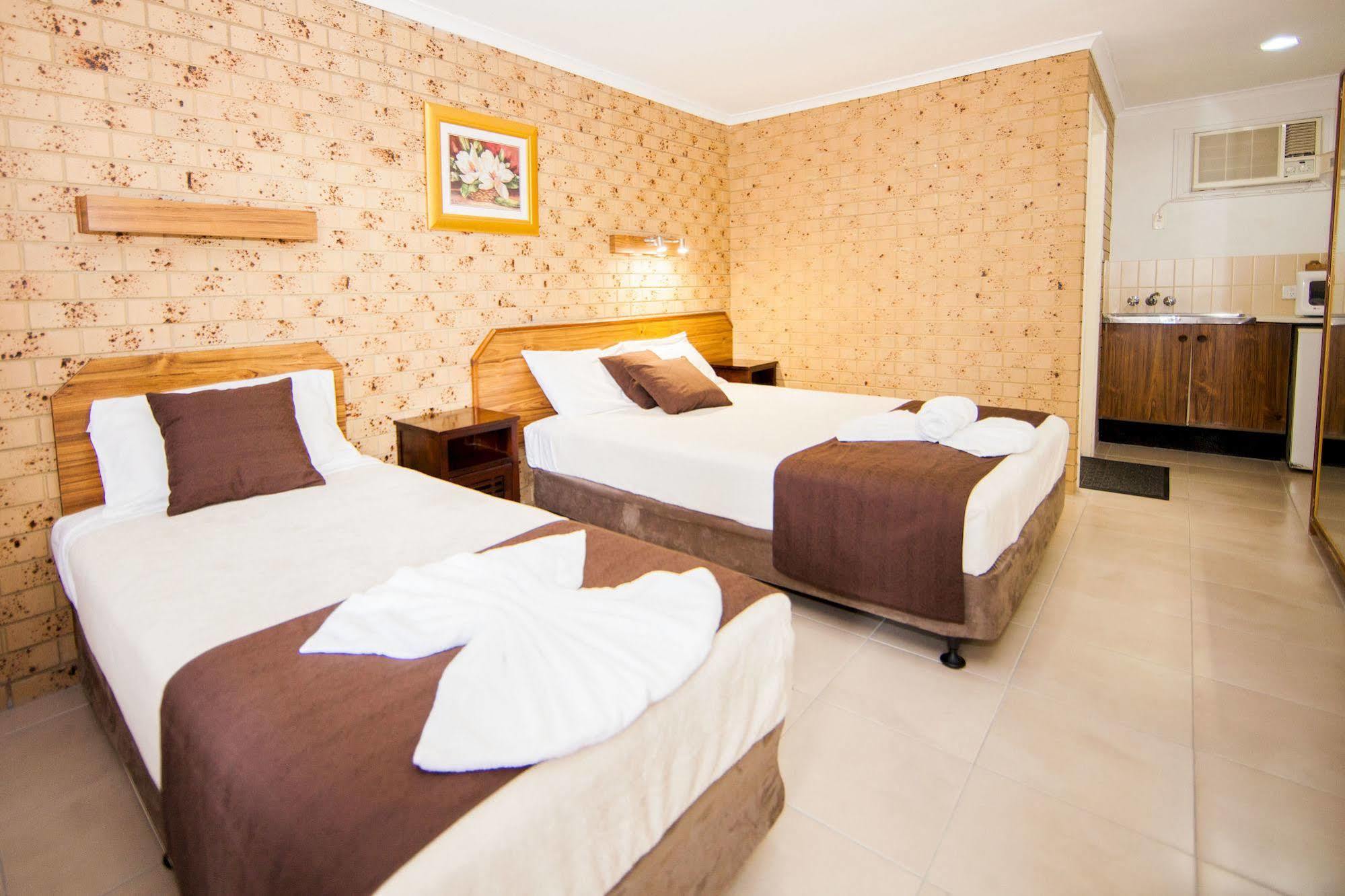 Ballina Hi-Craft Motel Esterno foto